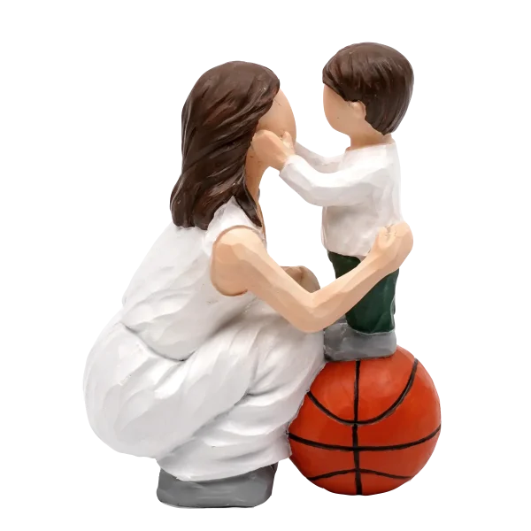 A family of three or four resin figurine set Christmas set Home Sculpture art Living room table Decorative crafts Family gift 2