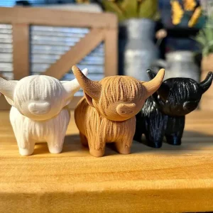 Highland Cow Figurine Highland Cow Sculpture Scottish Highland Cow Toy 3D Printed Artifact Cow Figurines Home Decor Calf Toy Cow 1