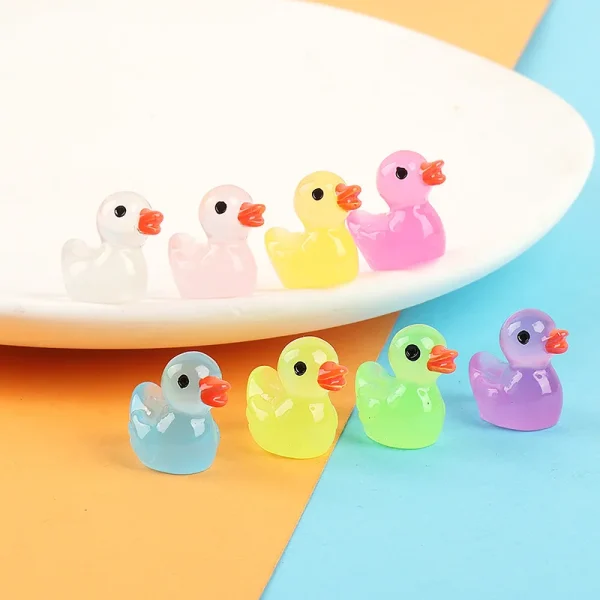 10pcs Luminous Resin Kawaii Mini 3D Duck Miniature Dollhouse Items Miniatures Sculptures Figurines Statue Figures Statues Things 2