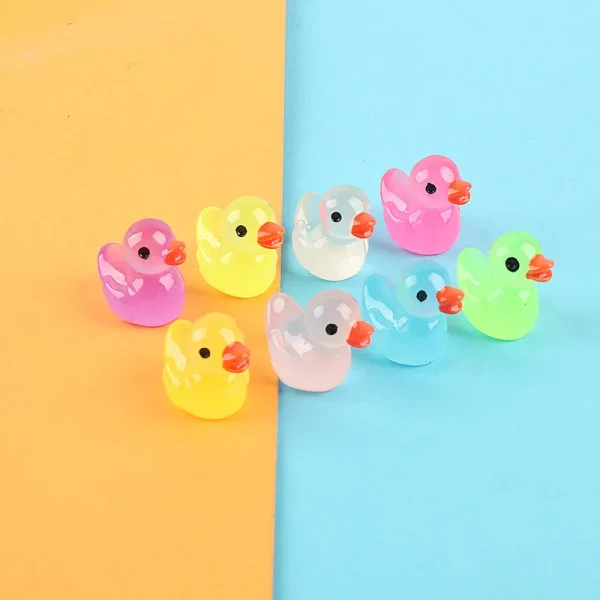10pcs Luminous Resin Kawaii Mini 3D Duck Miniature Dollhouse Items Miniatures Sculptures Figurines Statue Figures Statues Things 3