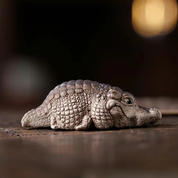 Clay Alligator Crocodile Mini Kung Fu Tea Pet Figurine Lovely Decoration Crocodile Miniatures Home Tabletop Decoration Ornament 4