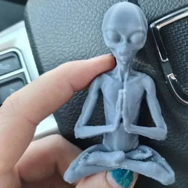 Mysterious Meditating UFO Extraterrestrial Alien Sculpture Ornament Figurine Statue Desktop Art Wood Guest Console Table Decor 2