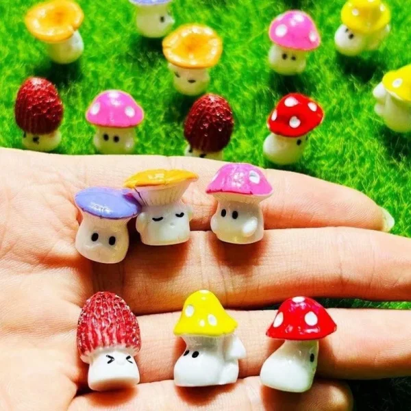 50/10PCS Mini Fluorescent Mushroom Luminous Garden Resin Figurines Decor Miniature Moss Microlandscape Landscape Crafts Decor 5