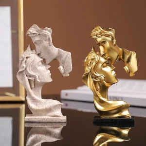 Mini Resin Lovers Statue Figurine Kissing Posture Model Craft Sculpture Ornament Home Decor Desktop Wine Cabinet Decoration 1