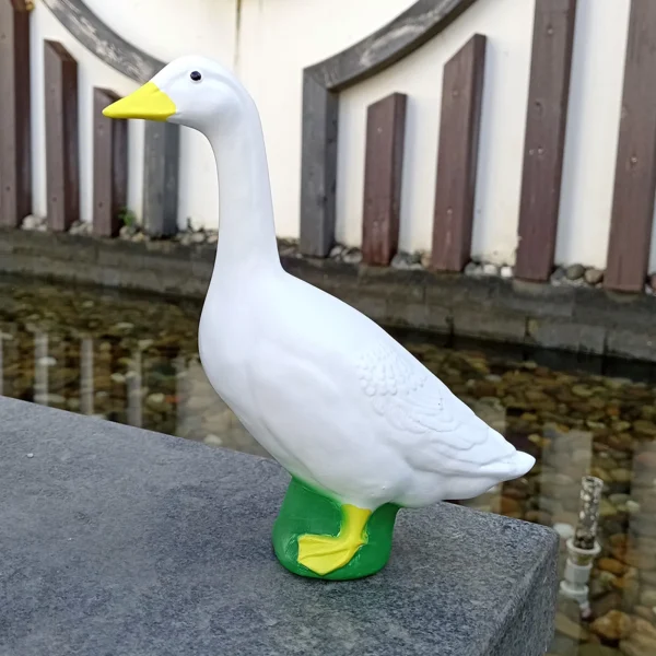 Resin Goose Figurine Lifelike Exquisite Craft Goose Statue Sculpture Ornament for Home Garden Porches Decoration 3