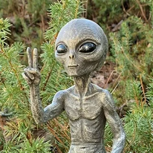 New Outer Space Alien Accessories Statue Martians Garden Figurine Set For Home Indoor Outdoor Decoration Courtyard Ornaments 1