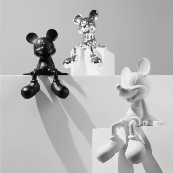 Cartoon Disneys Mickeys Mouse Statue Resin Sitting Mickeys Sculpture Figurines Fashion Brand Ornament Office Home Interior Decor 3
