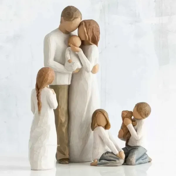 Nordic Style Figure Nativity Scene Wood Sculptures Family Ornament Family Resin Figurine Crafts Wedding Gift for Home Decoration 1
