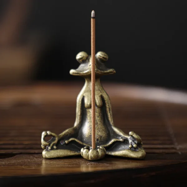 Antique Brass Meditation Zen Frog Statue Ornament Copper Animal Sculpture Incense Burner Home Desk Decorations Tea Pet 4