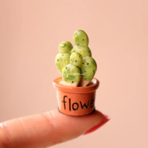 1pcs Kawaii Resin Mini 3D Cactus DIY Flatback Miniature Dollhouse Items Statues Desk Accessories Figures Sculptures Figurines 1