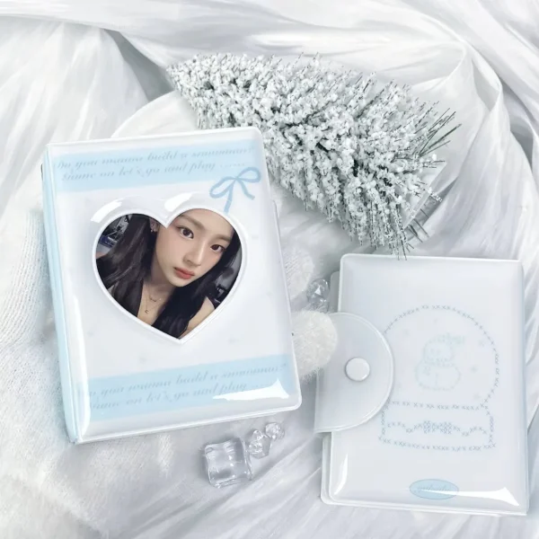 Blue Bow Snowman Crystal Ball Mini Photo Album, Large Capacity Polaroid Photo Card Holder, Pu Material Pop Idol Photo Card Holder, Suitable for Celebrity Album Card Peripheral Animation Card Storage and Protection 1