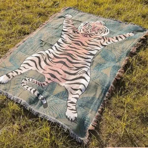 Tiger's Personalized Creative Blanket Sofa Decoration Blanket Cotton Leisure Blanket Tapestries Travel Blanket Camping Blanket 1