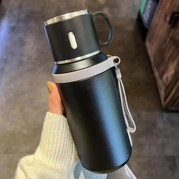 316 stainless steel vacuum insulated water bottle, portable and available in multiple colors Keep cool and keep hot ColorFashion 1