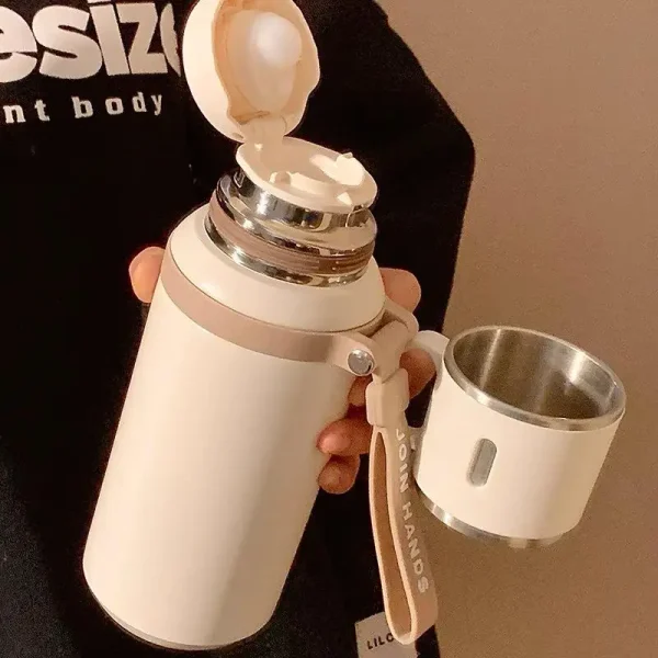316 stainless steel vacuum insulated water bottle, portable and available in multiple colors Keep cool and keep hot ColorFashion 2