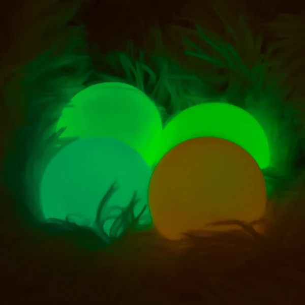 4/8Pcs Glow in The Dark Ceiling Balls Luminous Sticky Ceiling Adhesive Target Interactive Balls Kids Pressure Reducing Toys 2