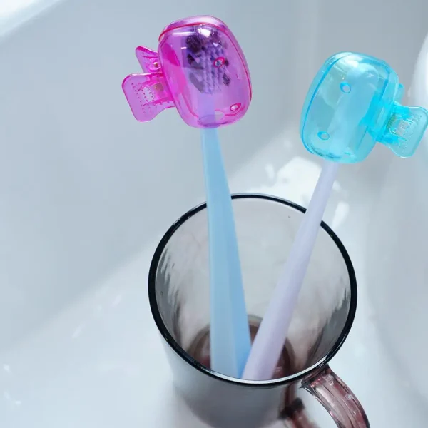 Portable Plastic Toothbrush Head Cover Clips Dustproof Head Protector Cap Travel Hiking Camping Bathroom Accessories 2