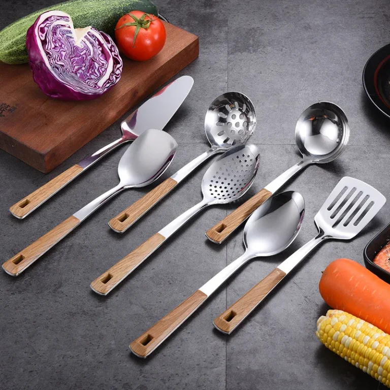 Hangable Wooden Handle Stainless Steel Kitchenware Spatula Soup Spoon Colander Household Cooking Utensils Kitchen Accessories - Image 2