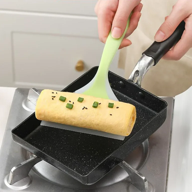 Multi-Purpose Non-Stick Pan Utensils - Silicone Egg Spatula, Wide Pancake Turner, and Egg Flipper for Cooking and Baking - Image 2