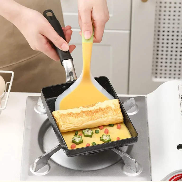 Multi-Purpose Non-Stick Pan Utensils - Silicone Egg Spatula, Wide Pancake Turner, and Egg Flipper for Cooking and Baking - Image 4
