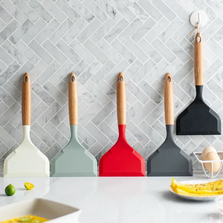 1Pc Silicone Spatula Cooking Utensils Beef Meat Egg Kitchen Scraper Wide Pizza Cooking Tools Shovel Non-stick Spatula - Image 4