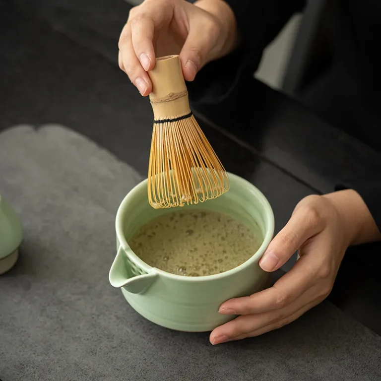 Japanese Matcha Tea Set 4 Piece Matcha Powder Kit Matcha Bowl Set Whisk AccessoriesHolder for Tea Lovers Tea-Making Tools - Image 3