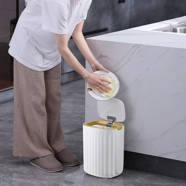 12/15L Smart Trash Can Home Kitchen Wastebasket Garbage Bins Bathroom Toilet Living Room Automatic Sensor Trash Bin Dustbin 4
